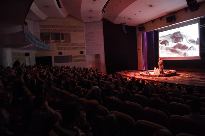 Konya’da “Bir Yunus Hikayesi” tiyatro oyununa yoğun ilgi