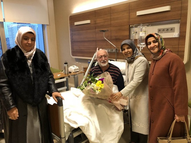 Milletvekili Hüsnüye Erdoğan mezun olduğu okulda duygusal anlar yaşadı