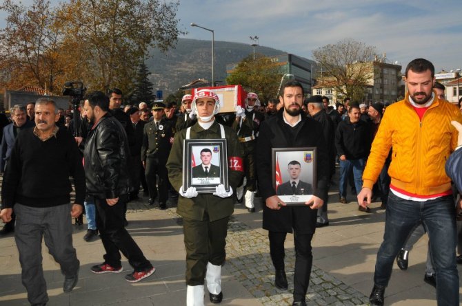 Konyalı Şehit Uzman Çavuş Aykut Kazar gözyaşlarıyla toprağa verildi
