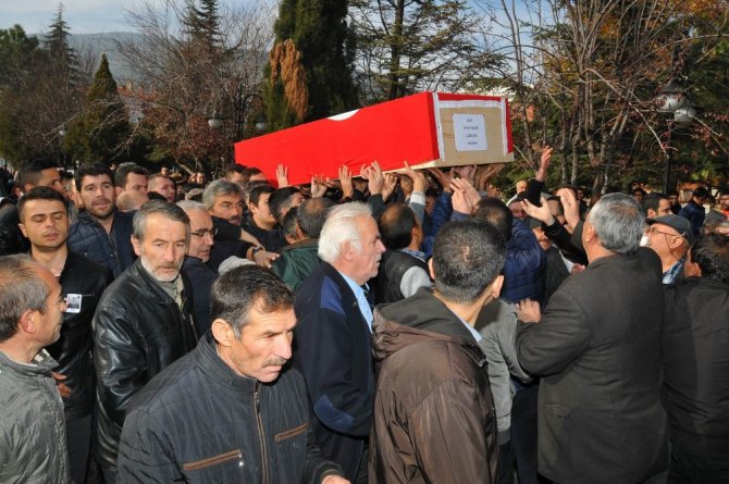 Konyalı Şehit Uzman Çavuş Aykut Kazar gözyaşlarıyla toprağa verildi