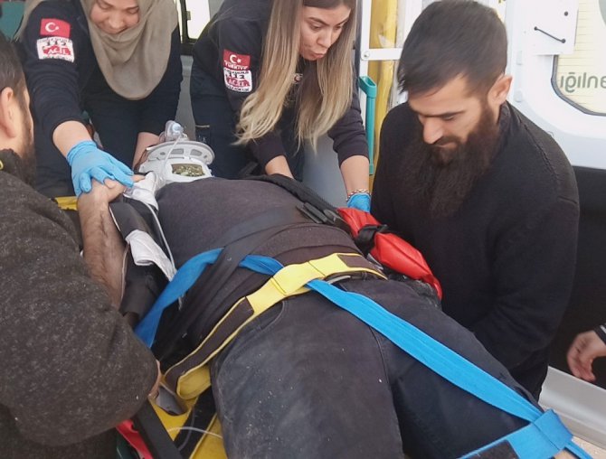 Aksaray’da otomobille çarpışan motosikletin sürücüsü hayatını kaybetti