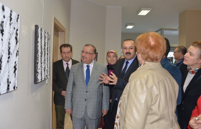 Selçuk’ta Öğretmenler Günü anısına resim sergisi