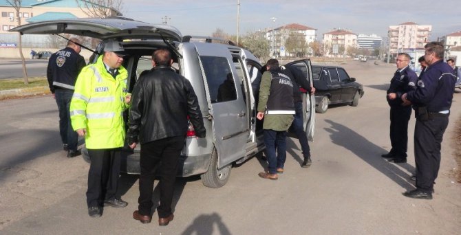Aksaray’da asayiş uygulamaları devam ediyor