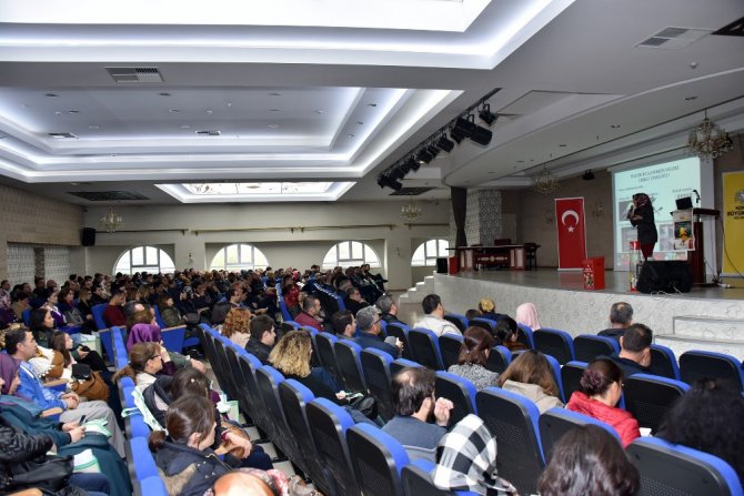 Konya’nın 31 ilçesinde eğitimcilere atık pil eğitimi verildi