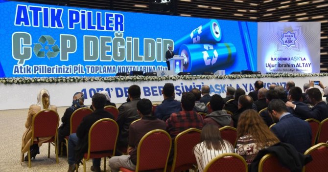 Başkan Altay, temel belediyecilik hizmetlerini anlattı