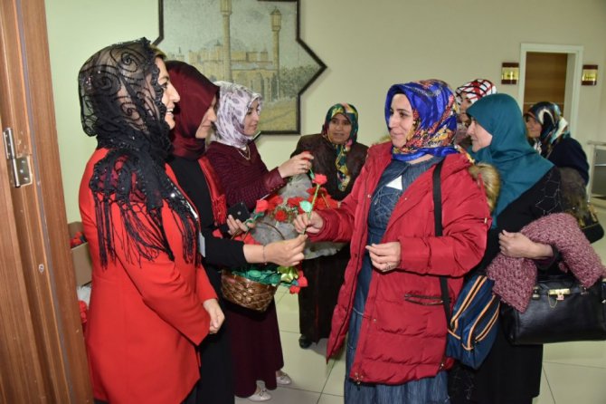 KOMEK ve ASEM’de kandil coşkusu