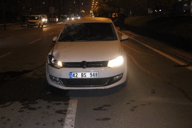 Otomobilin çarptığı bisikletli hayatını kaybetti