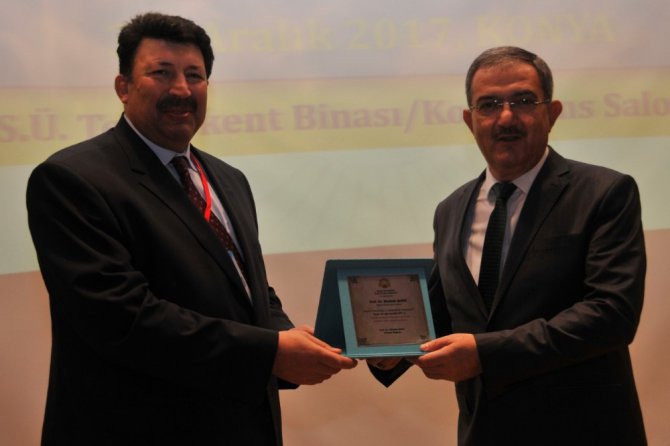 Selçuk Üniversitesinde ilaç ve aşı çalıştayı gerçekleştirildi