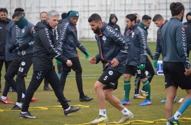 Atiker Konyaspor, Vitoria Guimares maçının Konya’daki son çalışmasını yaptı