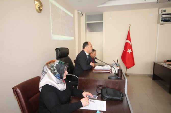 Başkan Özaltun, kaldırım işgallerine son verilmesi çağrısında bulundu