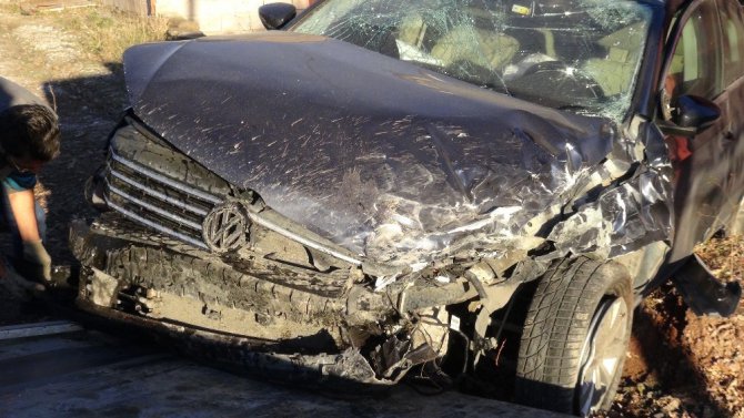 Aksaray’da otomobiller çarpıştı: 3 yaralı
