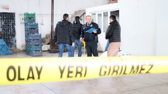 Afganistan uyruklu genç iş yerinde ölü bulundu