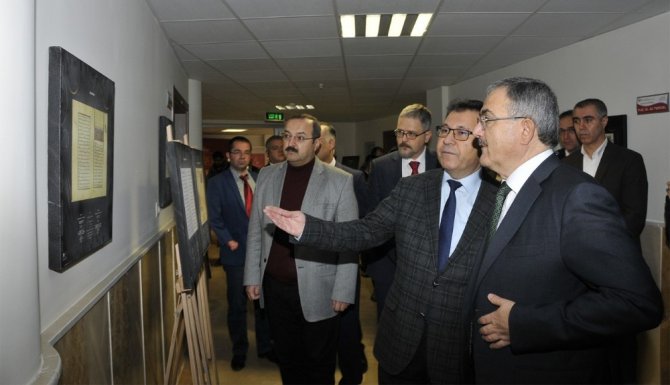 Selçuk’ta ‘Harflerin Dili’ Sergisi açıldı