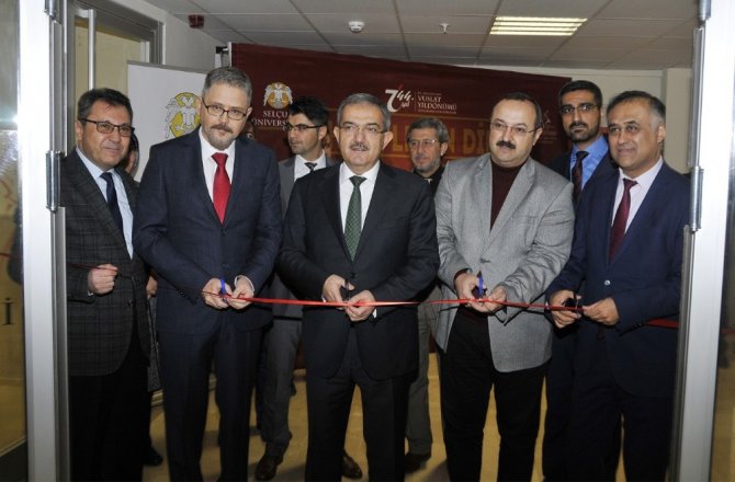Selçuk’ta ‘Harflerin Dili’ Sergisi açıldı