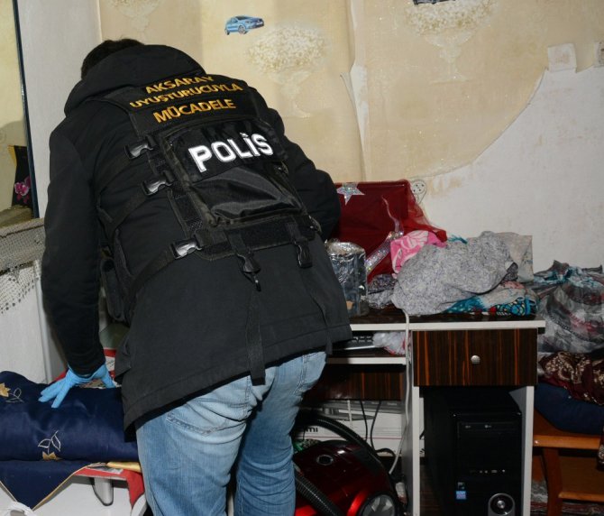 Aksaray’da Afganistanlılara uyuşturucu operasyonu: 9 gözaltı