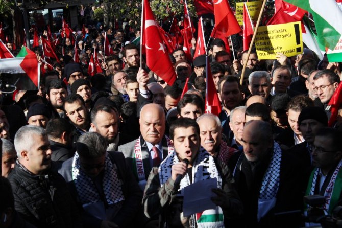 Konya’da Kudüs protestosu