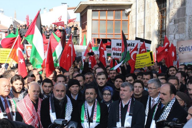 Konya’da Kudüs protestosu