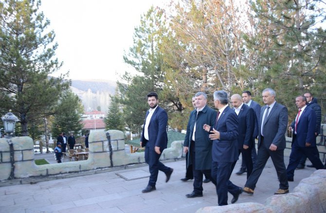 Konya’da bir parka dünyaca ünlü kalp cerrahi Mustafa Öz’ün ismi verilecek