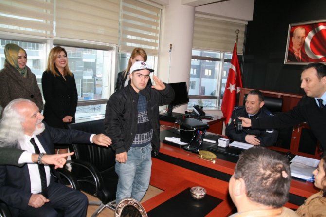 Kulu’da engellilerden polis ve jandarmaya ziyaret
