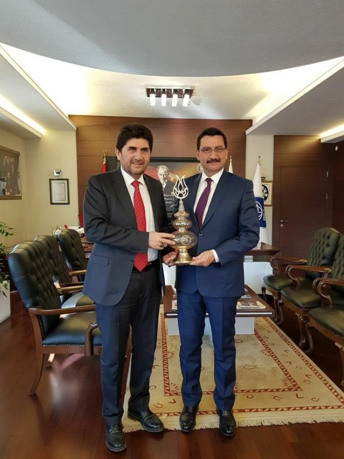 Derbent’e Keçiören Belediyesinden kamyon desteği