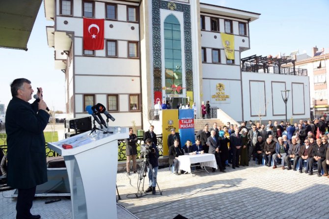 Başkan Akyürek Cihanbeyli Şehir Konağı’nın açılışını yaptı