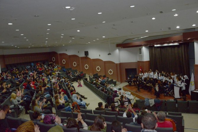 Selçuk’ta Türk Halk Müziği konseri