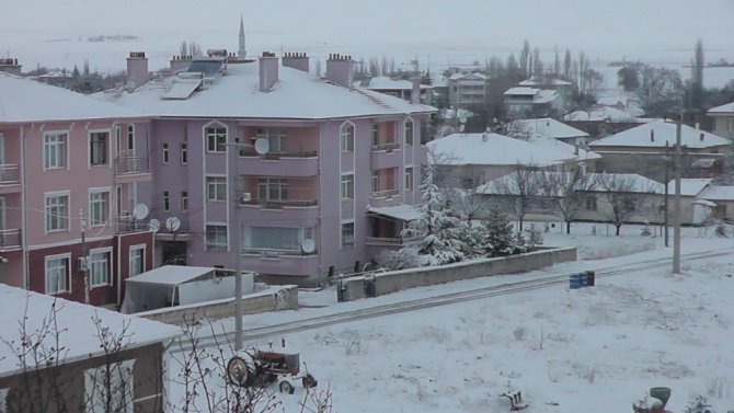 Kulu’da kar yağışı