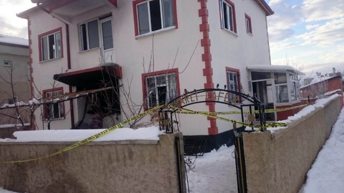 Konya’da baba ve 3 oğlu alevlerin arasında kalarak hayatını kaybetti