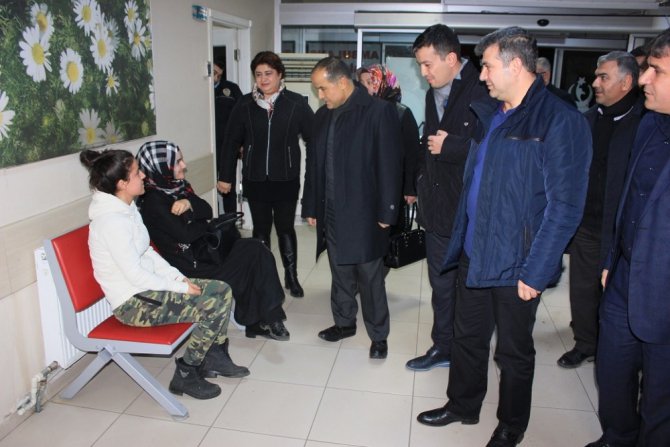 AK Parti heyeti hasta ve hasta yakınlarını ziyaret etti