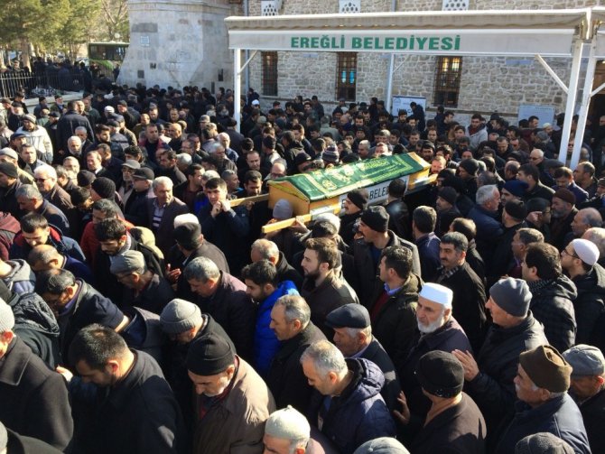 Silahlı saldırıda hayatını kaybedenler defnedildi