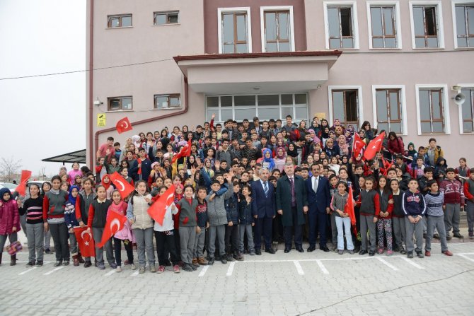 Akyürek: “Çocuklarımızın milli ve manevi değerlere bağlı yetişmesi için çalışıyoruz”