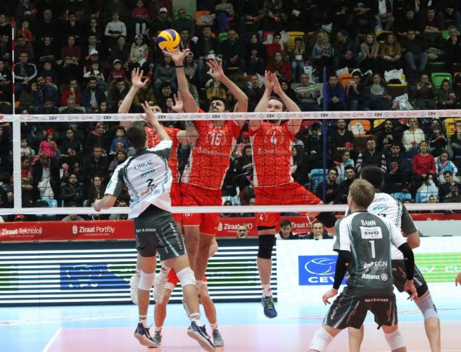 Ziraat Bankası, Powervolleys’i 3-0 yendi