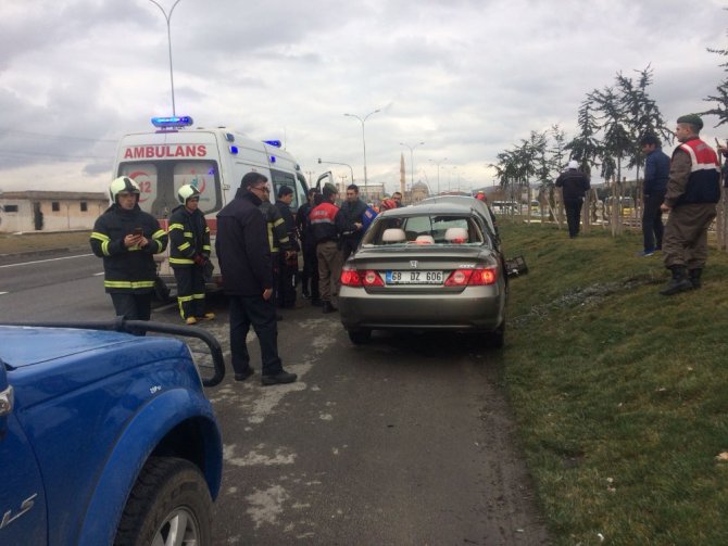 Aksaray’da ambulans ile otomobil çarpıştı: 5 yaralı