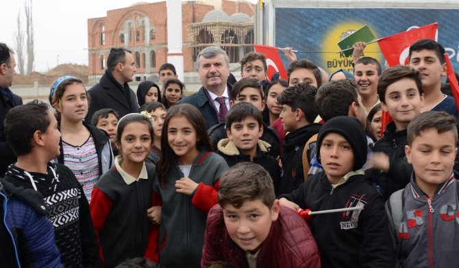 Konya Büyükşehir’in sosyal projeleri hayat veriyor