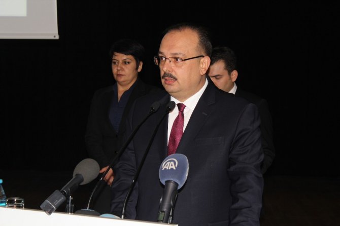 Konya’da şehit aileleri ve gazilere devlet ödünç madalyaları verildi