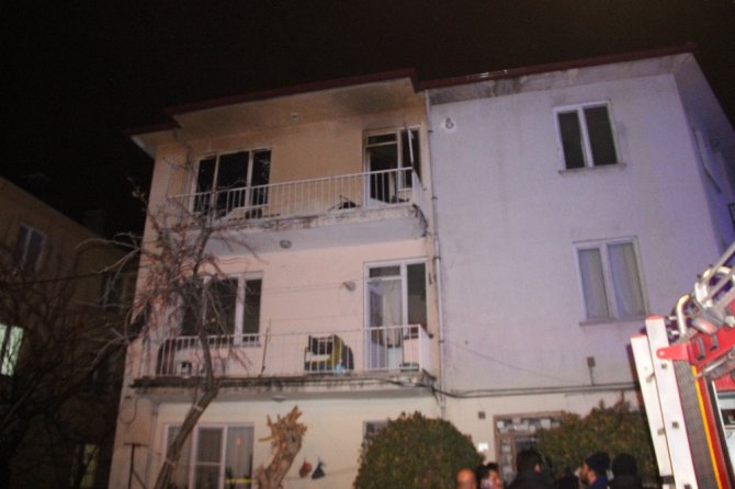 Konya’da yangın paniğe sebep oldu