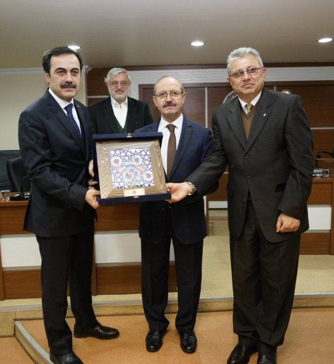 Başkan Öztürk: “Konya’nın 2018’de 1,8 milyar doların üzerinde ihracat yapmasını bekliyoruz”