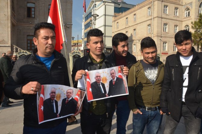 Aksaray’da yaşayan Afganlılar gönüllü askerlik başvurusu yaptı