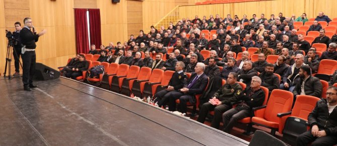 Aksaray’da okul servis sürücülerine eğitim semineri