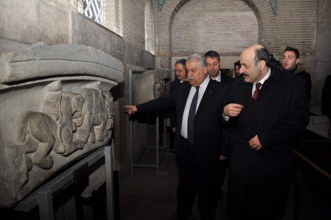 YÖK Başkanı Saraç Konya’da NEÜ ev sahipliğinde UNİKOP Rektörleri ile buluştu