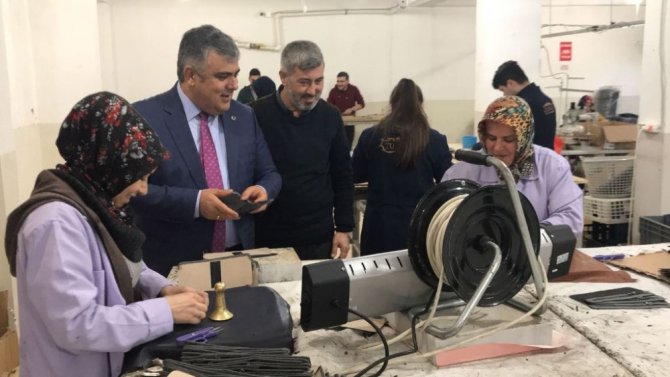 Başkan Özgüven: “İstihdam oluşturanın yanındayız”