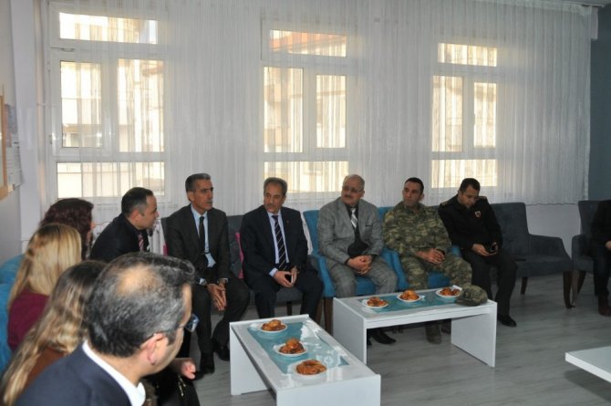 Akşehir’de ikinci yarıyıl öğretim dönemi törenle başladı