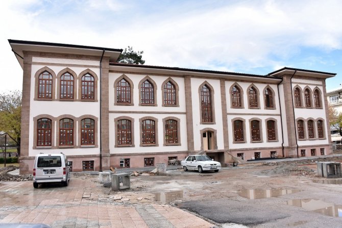 Konya Büyükşehir tarihi eserleri koruma altına aldı