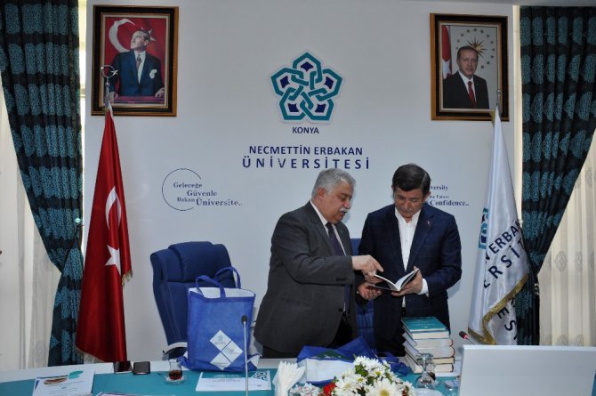 Davutoğlu’ndan Necmettin Erbakan Üniversitesine ziyaret