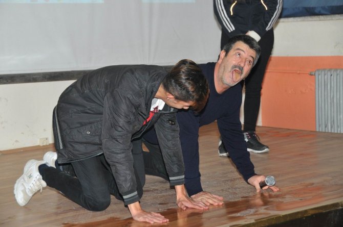 Akşehir Belediyesinden ‘Hayvan Hakları’ seminerleri