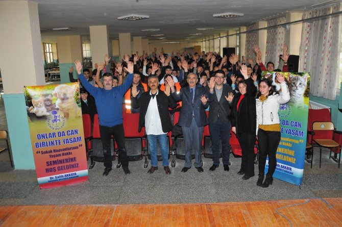 Akşehir Belediyesinden ‘Hayvan Hakları’ seminerleri
