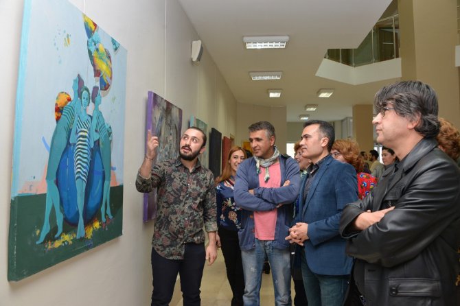 Güzel Sanatlar Fakültesinde dönemin ilk sergisi açıldı
