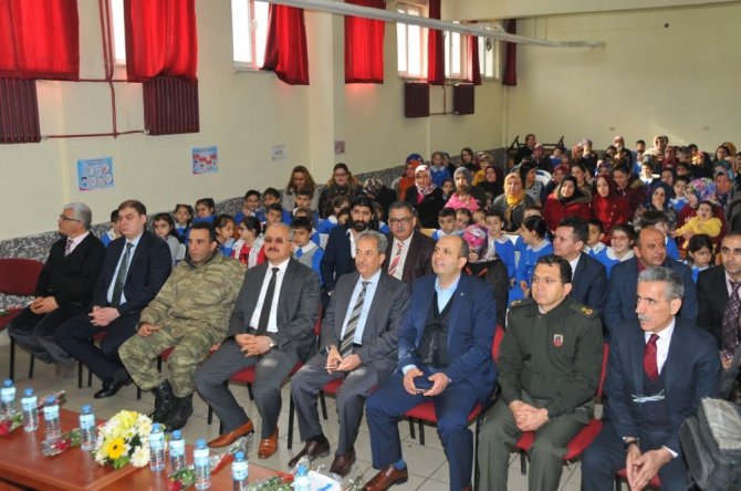 Akşehir Belediyesinden öğrencilere 27 bin 500 kitap