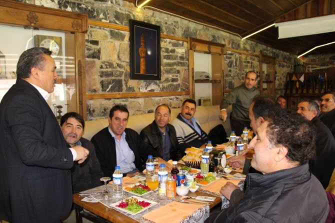 Başkan Tutal, muhtarlarla buluştu