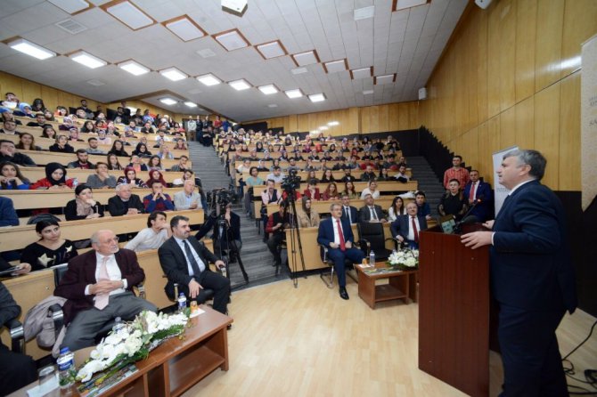 Başkan Akyürek: “21. yüzyılda şehirler kendi kimlikleri ile var olmalı”